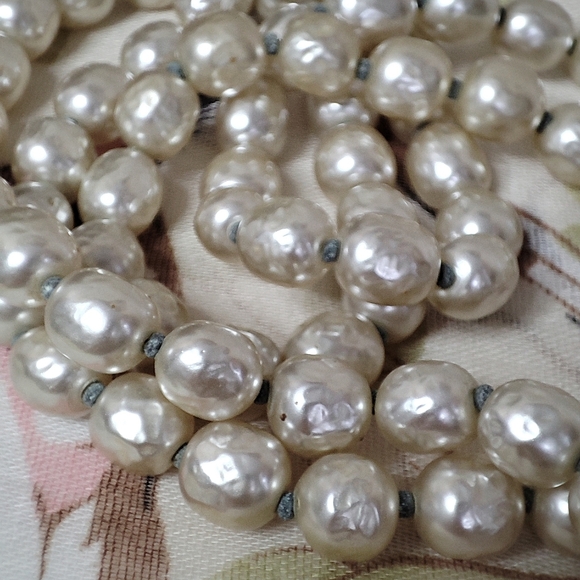 Miriam Haskell Signed Single Strand Necklace Faux Baroque Pearl Clasp Vintage - Picture 8 of 12